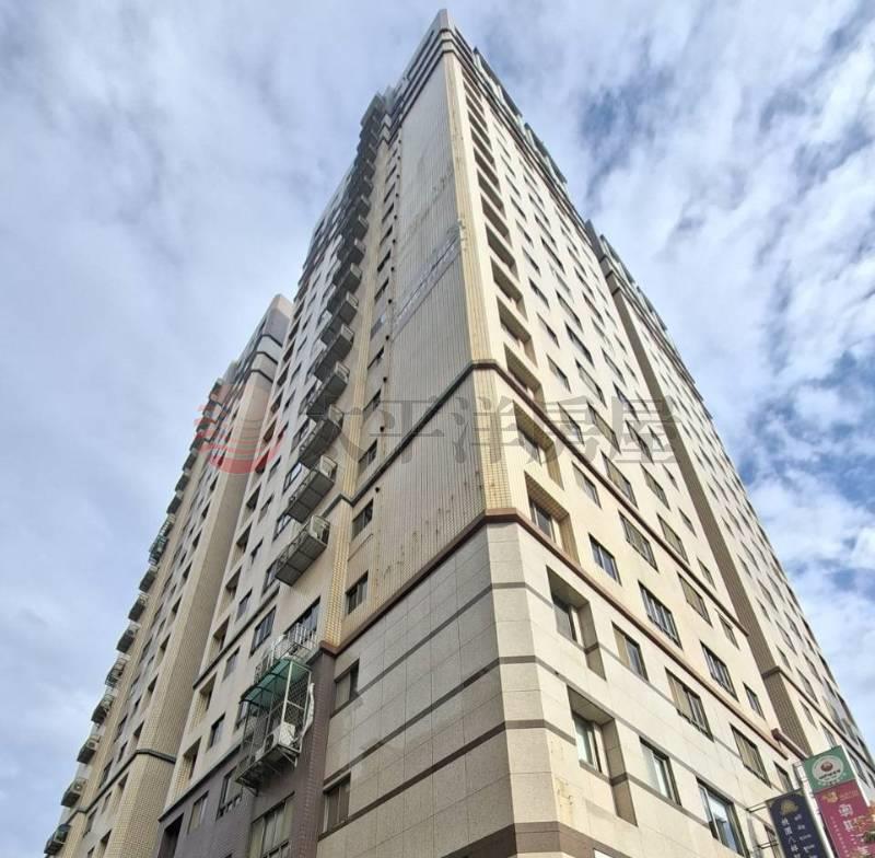 KB067經國路藝文商圈雙主臥大戶豪邸