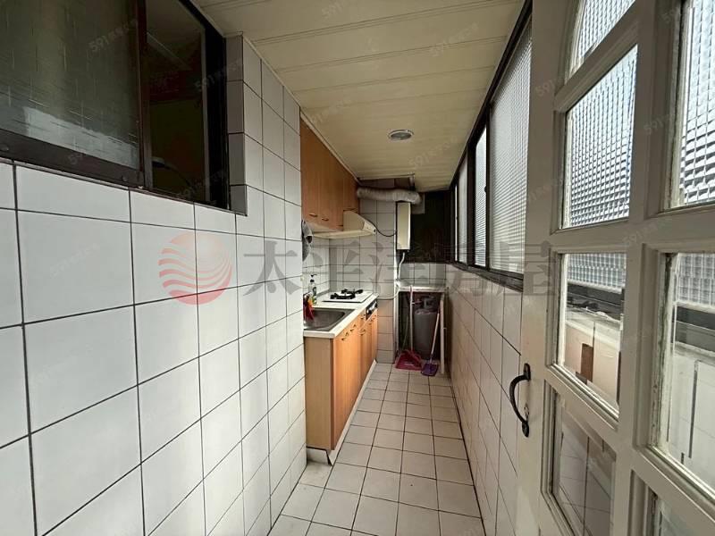 KB030捷運邊間電梯獨立廚房棟距舒服