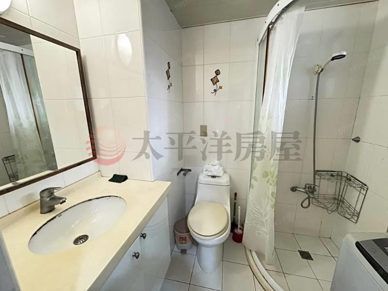 KB030捷運邊間電梯獨立廚房棟距舒服